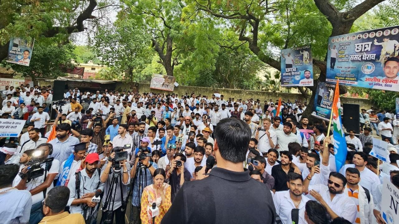 Students Stage Nationwide Protests Demanding Education Reforms and Greater Transparency — gallery 1